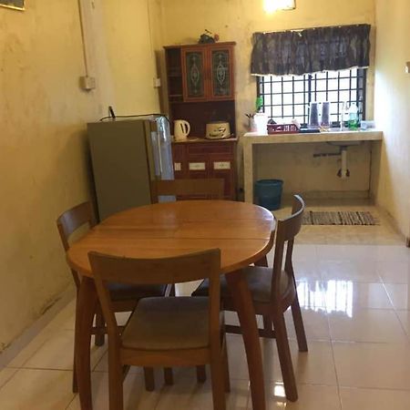 Trisya Homestay Kuala Terengganu Kültér fotó