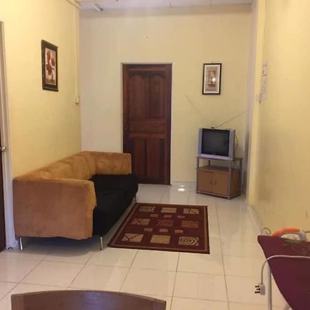 Trisya Homestay Kuala Terengganu Kültér fotó
